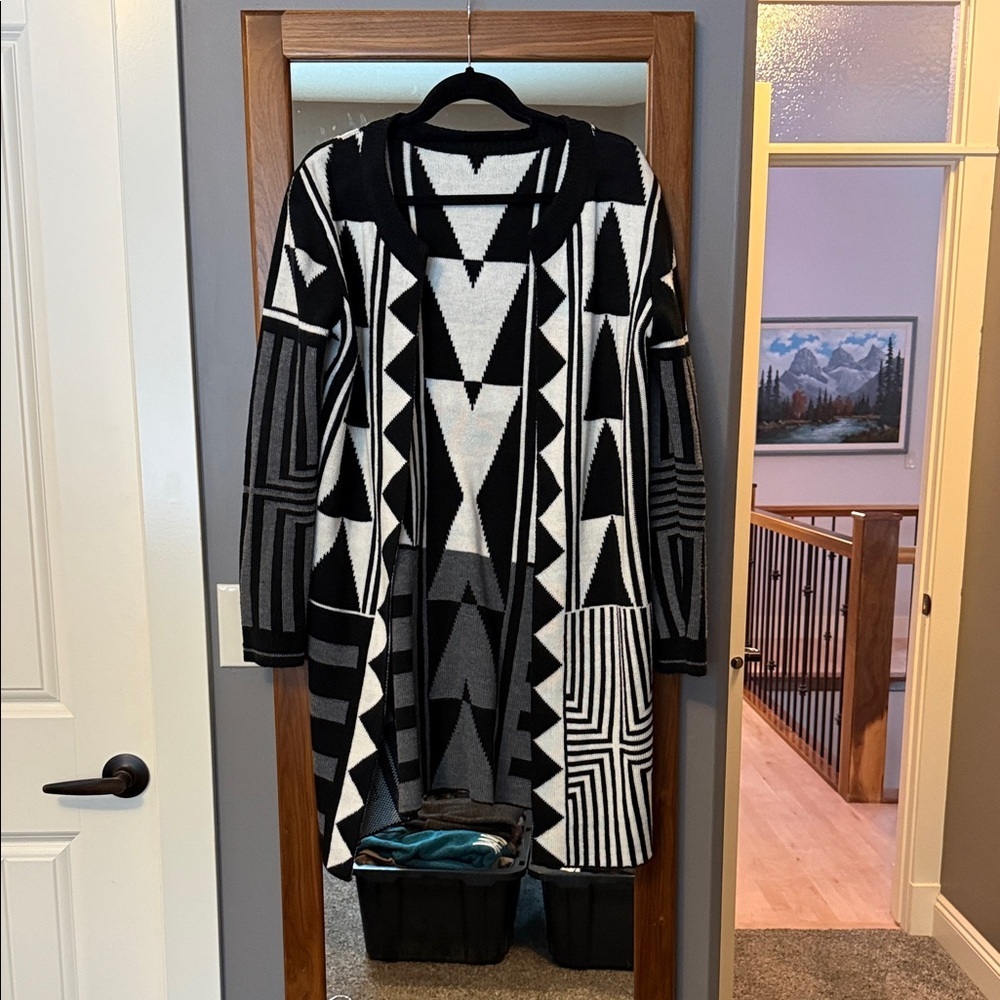 Geometric Black and White Sweater